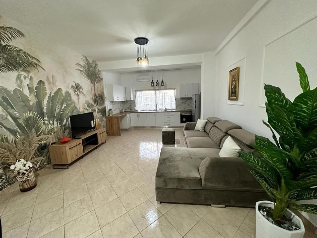 Victorias Apartment Tirane Экстерьер фото