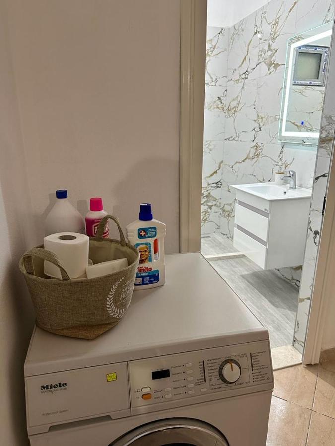 Victorias Apartment Tirane Экстерьер фото